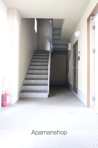 アンプルールフェール茂木の玄関写真