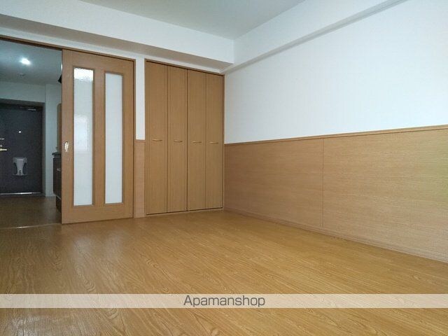 愛媛県松山市柳井町１丁目[1K/28.29m2]のリビング・居間