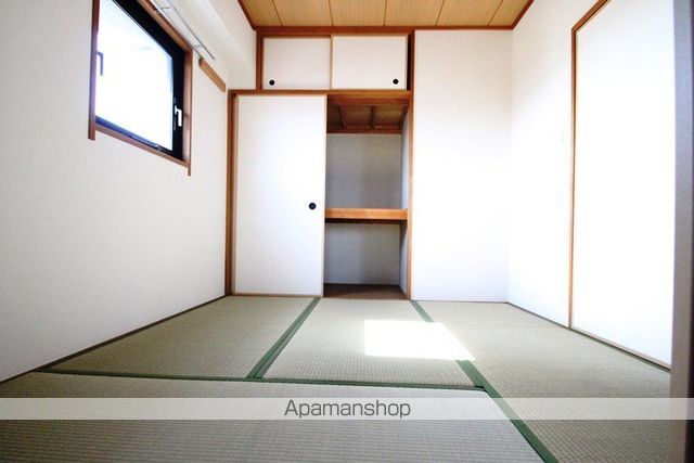 生島リバーサイドマンションD棟の内装写真