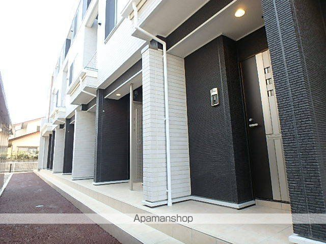 クエストCの玄関写真