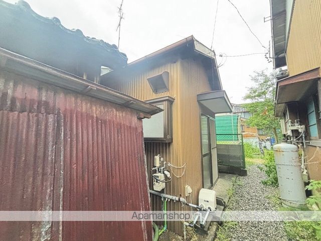 金谷泉町貸家の外観写真