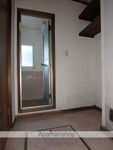ＪＲ函館本線 滝川駅 バス乗車時間：15分 最寄りバス停で下車 徒歩5分 2階建 築53年の内装写真