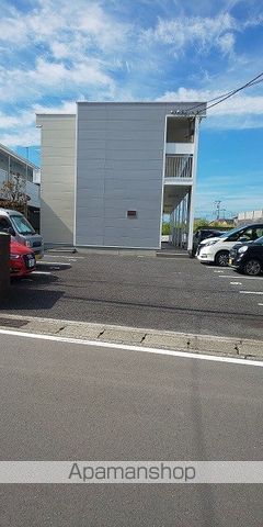レオパレスクレインパインIIの外観写真