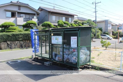 広島県福山市駅家町大字万能倉[3K/49.67m2]の共用部2