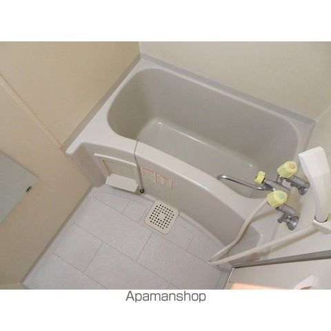 北見市 2階建 築31年の内装写真
