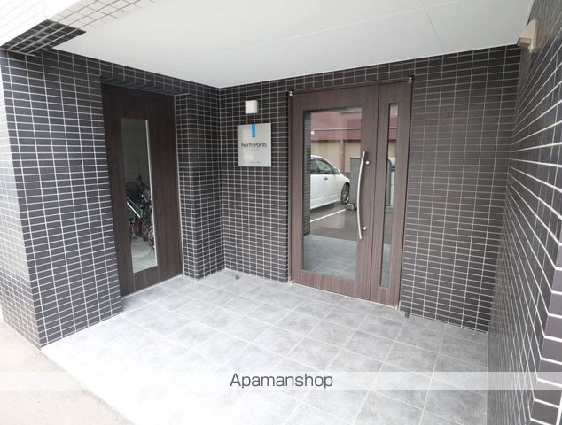 ノースポイント元町の玄関写真