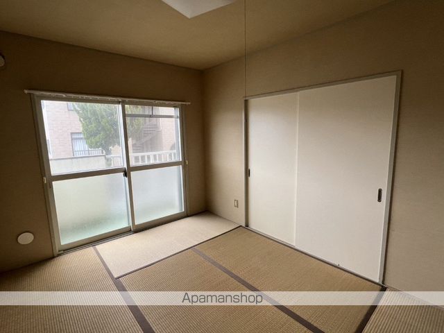 グリーンマンションIIの内装写真