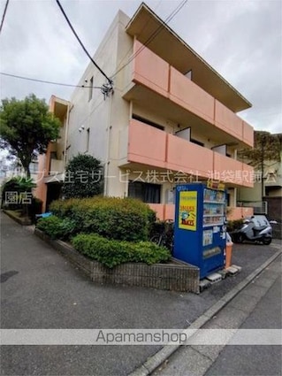 ルート若松町マンション[1K/17.36m2]の外観2