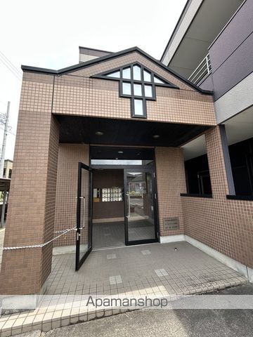 サンタプレイス岡崎の玄関写真