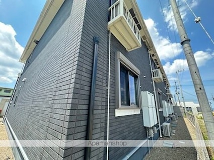 ル・ヴァン・ド・ヴェール[1LDK/53.6m2]の外観4