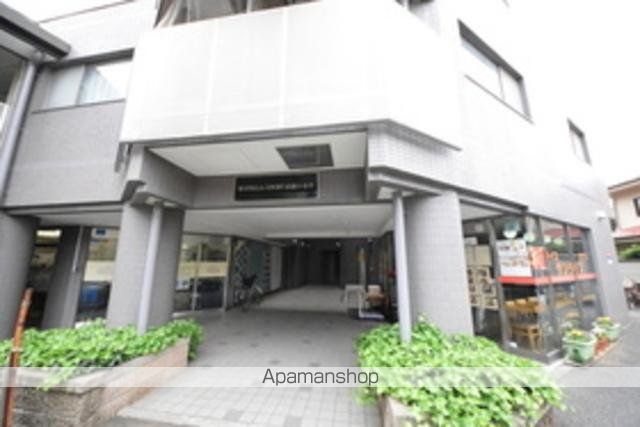 ステラコート武蔵小金井の玄関写真