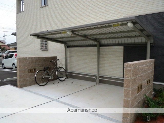 名鉄小牧線 小牧駅 徒歩18分 3階建 築14年の外観写真
