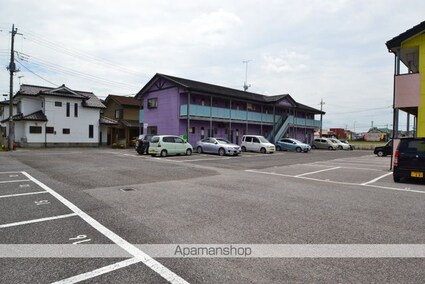 コーポミレニアムＢ[2K/34.78m2]の駐車場2