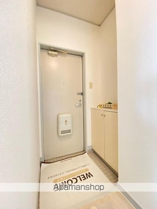 クレストヤマ[2K/45.54m2]の玄関