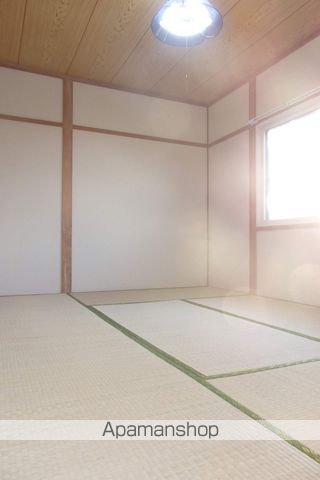 札幌市北区 2階建 築46年の内装写真