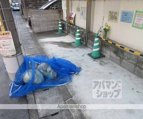 クローバー椥辻の外観写真