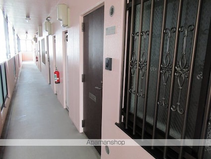 パレス９７[1K/27.84m2]のエントランス4