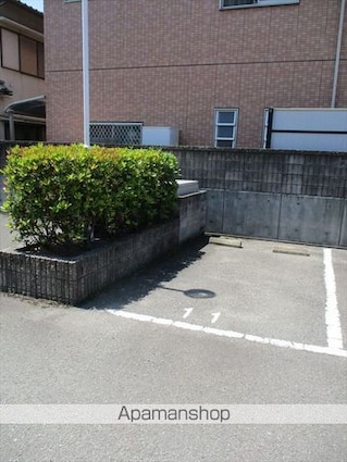 和歌山県和歌山市紀三井寺[2LDK/59.02m2]の駐車場1