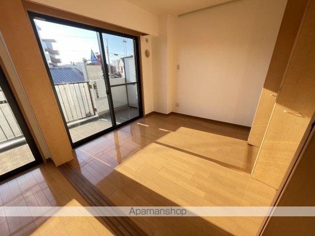 ロイヤル末広の内装写真