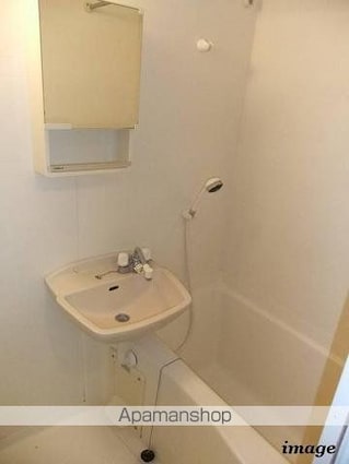 東京都港区芝３丁目[1K/22.4m2]のバス