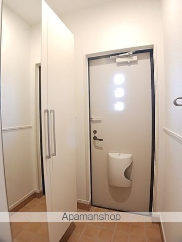 アル カン シェル IVの内装写真