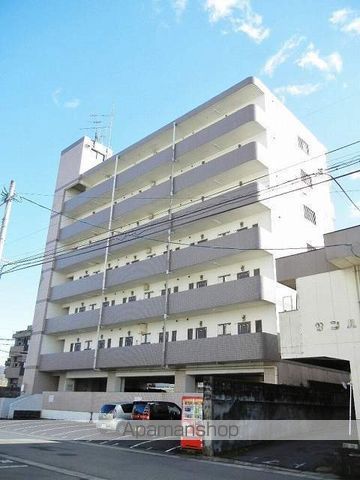 第6年見マンションの玄関写真