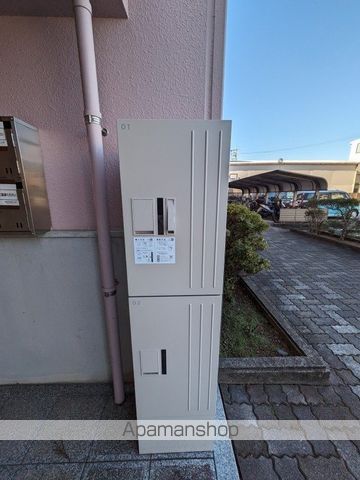 葵ハイツの外観写真