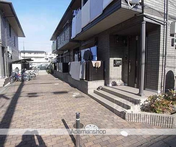リサージュ桂の玄関写真