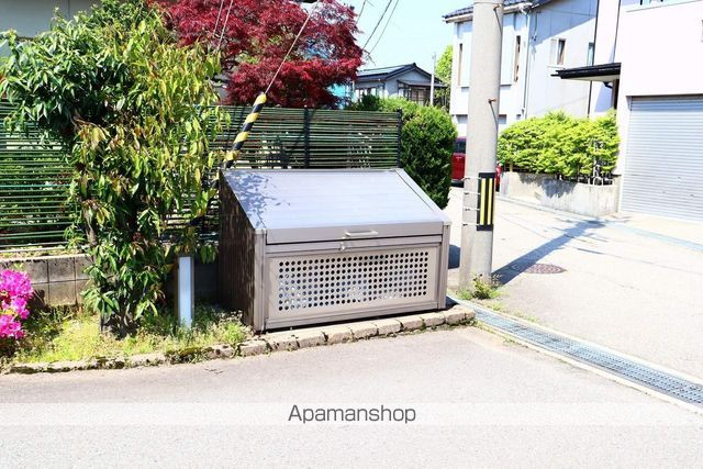 グローヴ Bのその他写真