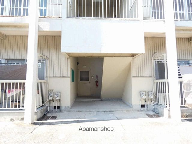 フジワラマンションの玄関写真