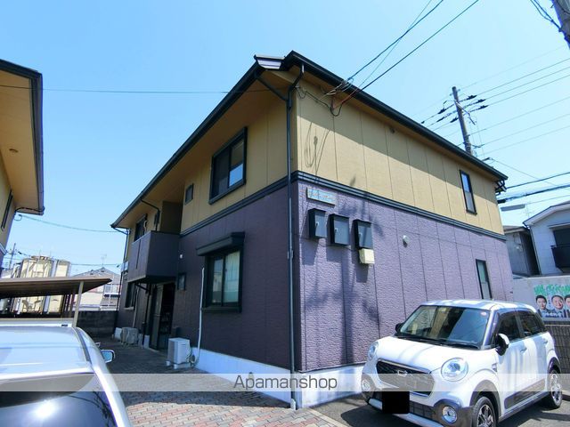 ジュネス・ドヌールの玄関写真