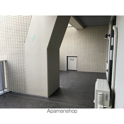 コンフォリア新宿[2DK/40.4m2]のバルコニー