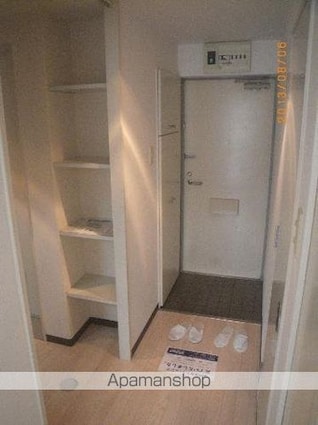 メゾン・ド・プリエール[1K/26.6m2]の玄関