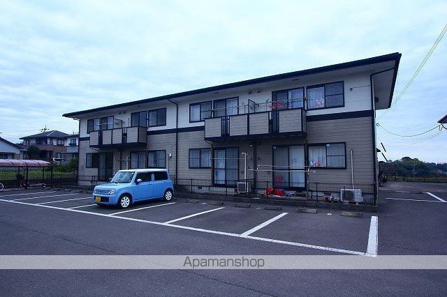 ステラ猪野の玄関写真