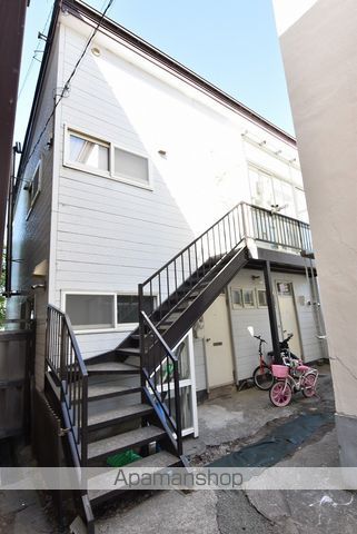 鹿嶋アパートの玄関写真