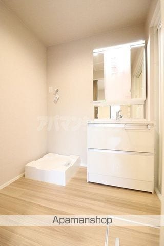 レジデンスヒューゲル鶴ヶ丘IIの内装写真