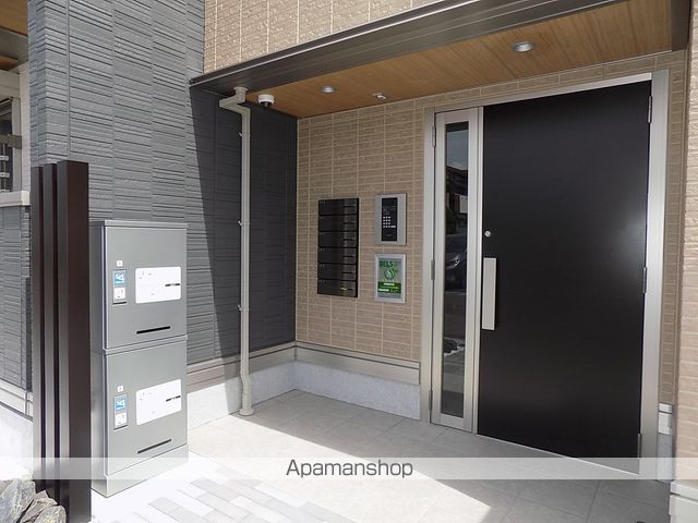 ESTORIAの玄関写真