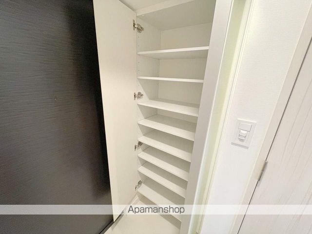 エスレジデンス堺筋本町ウーノの内装写真