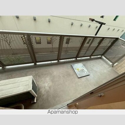 アゼリアテラス新宿[1R/35.03m2]のバルコニー