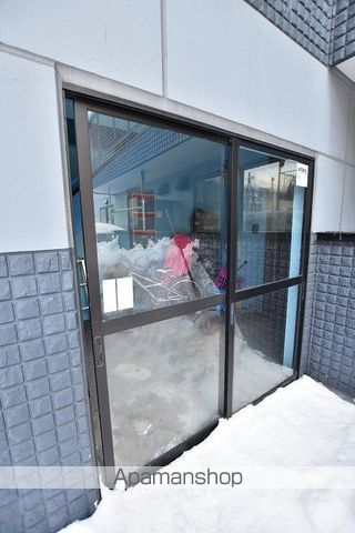 大國マンションの玄関写真