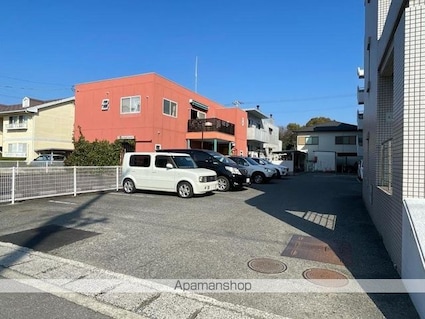 香川県高松市上福岡町[2LDK/55m2]の駐車場