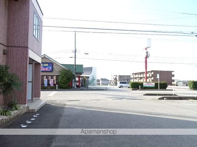 タンドル シャトーの玄関写真