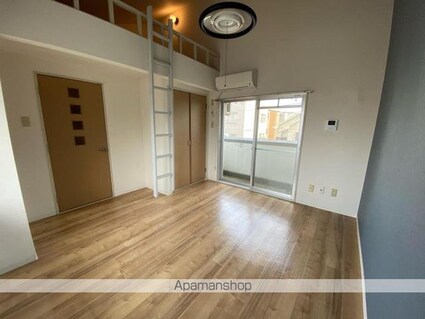 メゾン・ド・パリス[1K/21m2]のリビング・居間