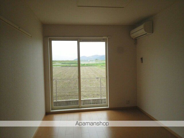 コモド ヴィラ IIの内装写真
