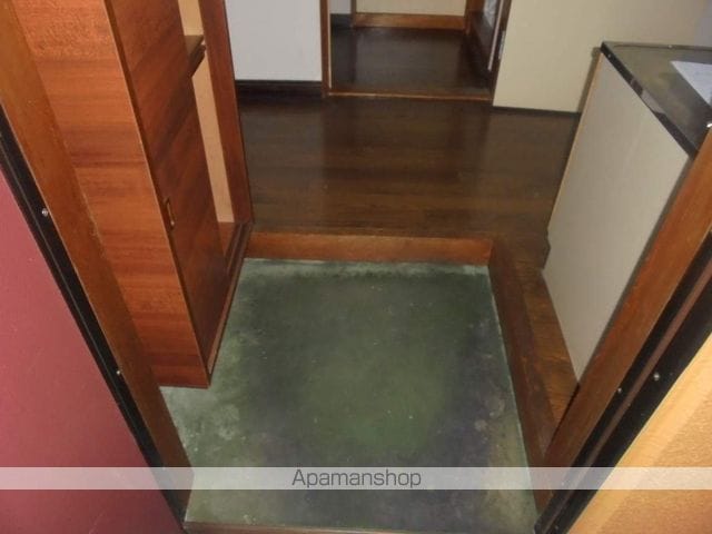 Apartment House Yの内装写真