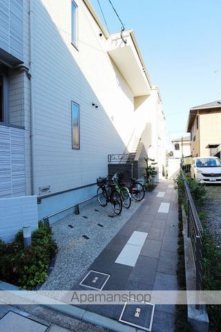 バーンメアオ パトナムの玄関写真