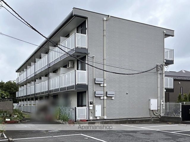 レオパレスチェリーハウスの外観写真