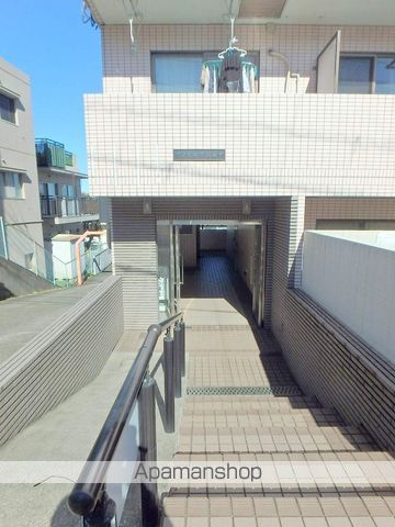 サンヒルズ宮前平の玄関写真