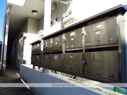 コーポマリーナ上野毛[1R/11.98m2]の外観13