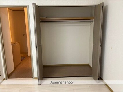 メゾン・ド・フォセ[1R/29.44m2]の収納